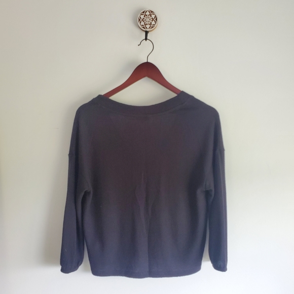 Button up top - Picture 2 of 3